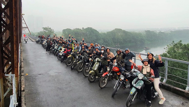 GROUPE SUR DES MOTOS