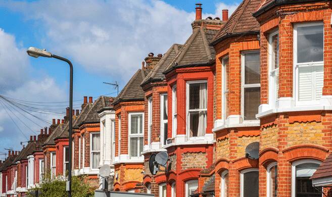 houses in London - adobe stock 